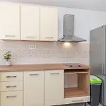 Ferienhaus Lovely In With House Sea View