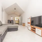 Ferienhaus Lovely In With House Sea View