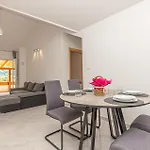 Lovely In With House Sea View Grebaštica