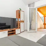 Lovely In With House Sea View Ferienhaus