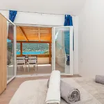 Lovely In With House Sea View Ferienhaus Grebaštica