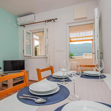 Lovely In With House Sea View Dom wakacyjny Grebaštica